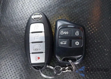 2014 Nissan Rogue Sl z USA, uszkodzony, nr VIN 5N1AT2MV1EC770609